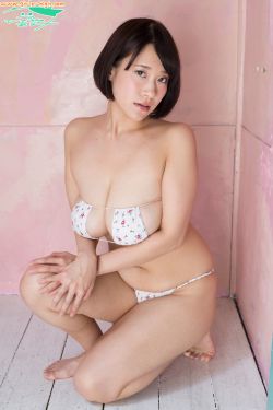 年轻保姆