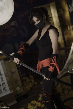 我靠美颜稳住天下